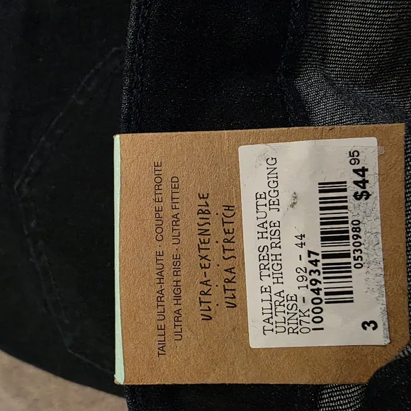 ✨ 3 for $15 SALE ✨Garage Women's dark Blue Ultra High Rise Skinny Jeans - NWT - Picture 5 of 8